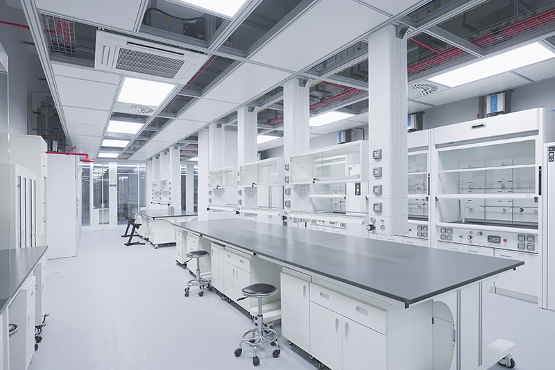 高平实验室革新：安全与科技的现代融合